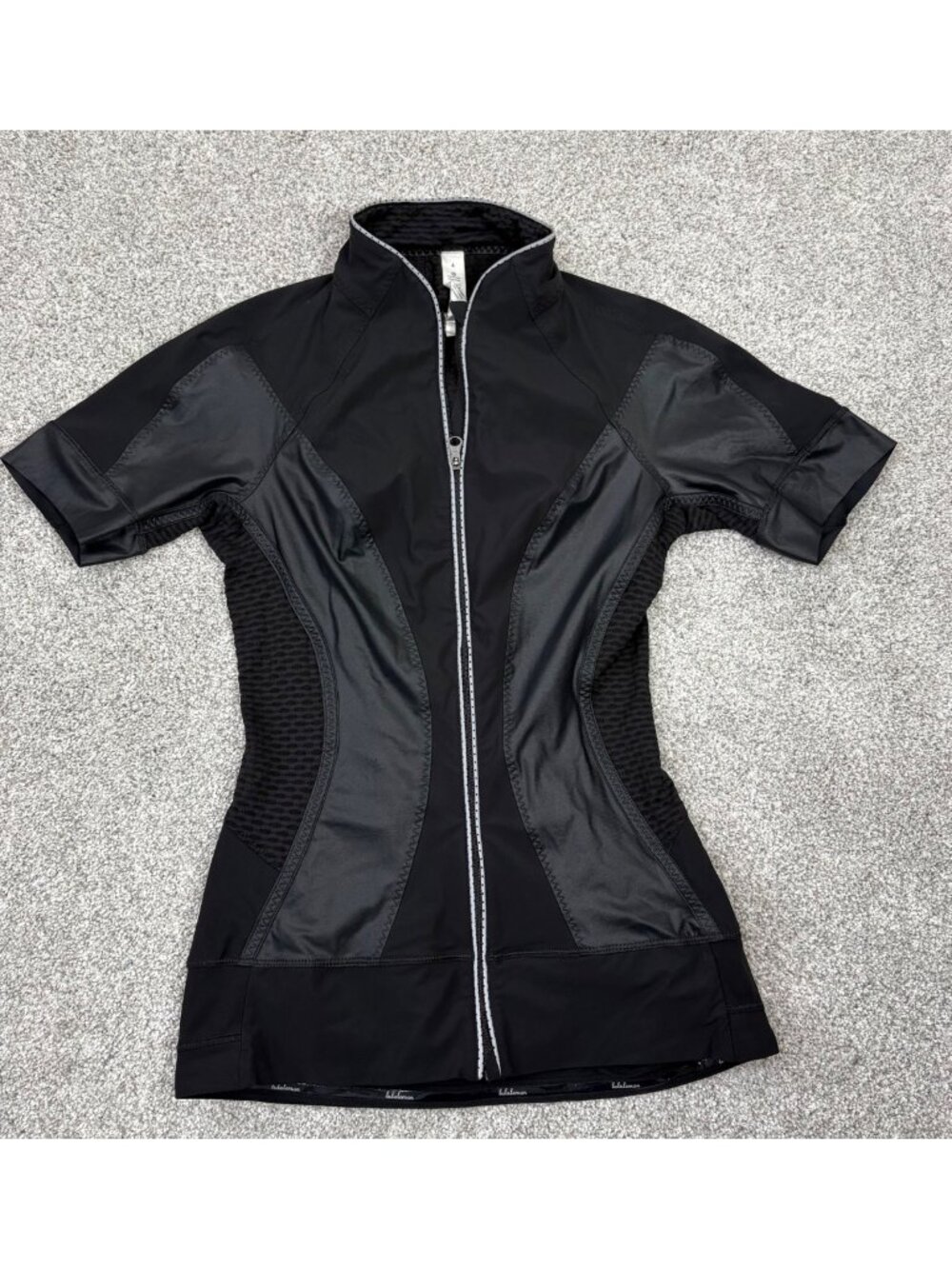 Lululemon Paceline Cycling Top Shirt Womens 4 Black Back Pockets Biking